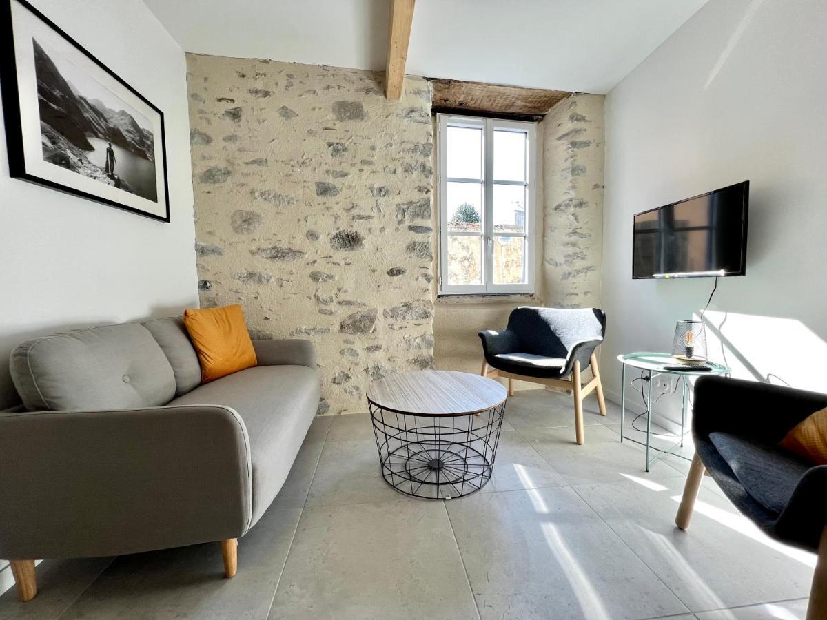 Le Gite Du Bonheur Bagnères-de-Bigorre Exteriör bild